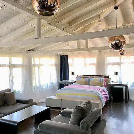 Liebeshotel Millionswood Çeşme